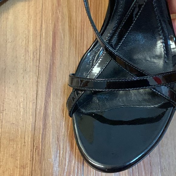 Burberry Black Classic Patent Leather Stiletto Heels - Picture 6 of 13